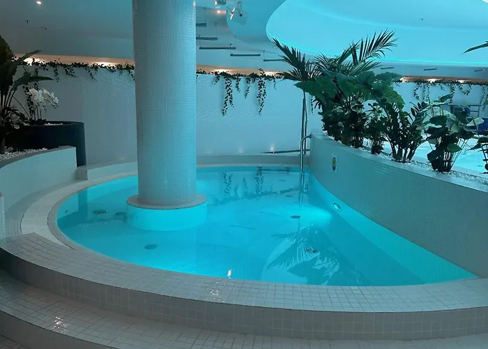 Апартаменты Silence Hanza Tower